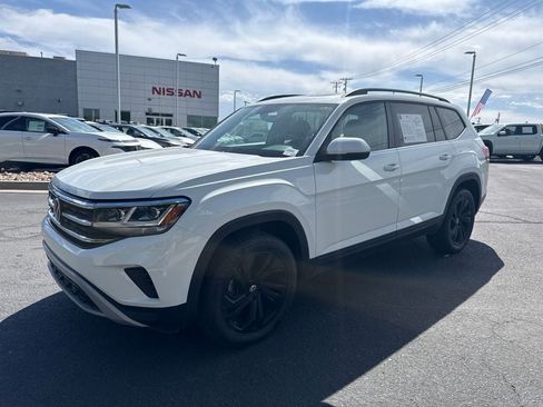 Used 2022 Volkswagen Atlas SE w/ Panoramic Sunroof Package AWD/4WD image 7