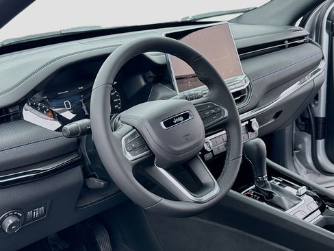 New 2026 Jeep Compass Limited image 4