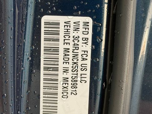 Used 2025 Jeep Wagoneer S Limited AWD/4WD image 44