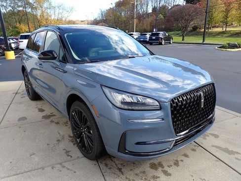 New 2026 Lincoln Corsair Premiere image 8