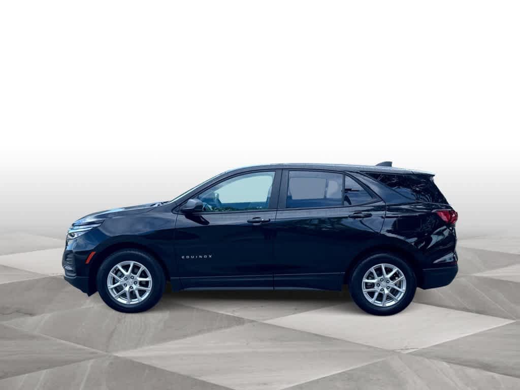 Used 2024 Chevrolet Equinox LS w/ LS Convenience Package FWD image 5