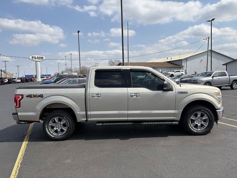 Used 2017 Ford F150 XLT w/ Equipment Group 302A Luxury AWD/4WD image 23