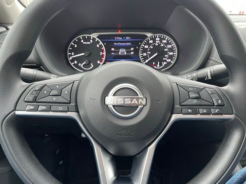 Used 2025 Nissan Sentra SV image 25