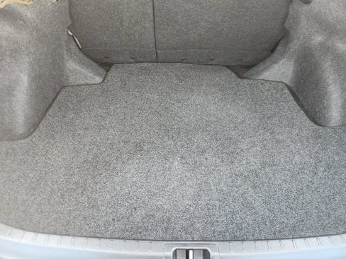 Used 2014 Toyota Corolla LE FWD image 32