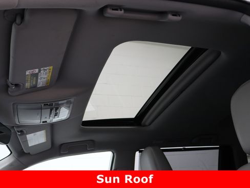 Used 2018 Toyota Highlander Limited image 29