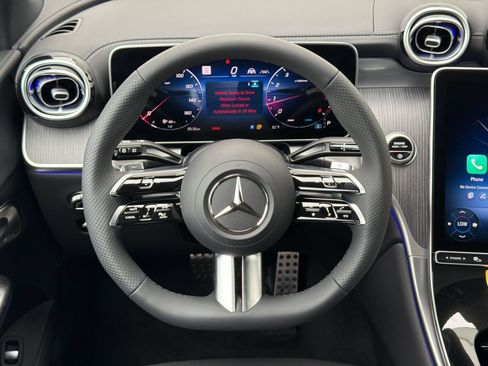 Used 2026 Mercedes-Benz GLC 300 4MATIC image 11