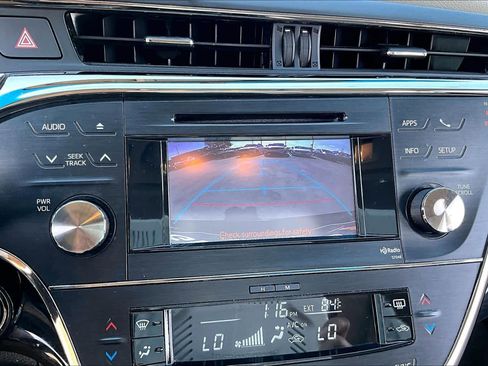 Used 2014 Toyota Avalon XLE Premium image 25