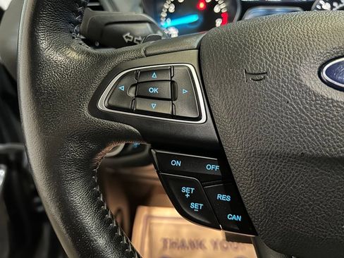 Used 2018 Ford Escape SE w/ SE Sport Appearance Package AWD/4WD image 17