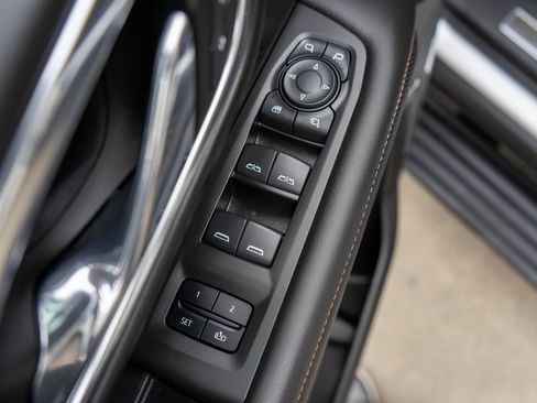 Used 2023 GMC Yukon AT4 w/ AT4 Premium Package image 21