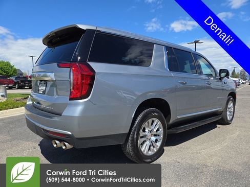 Used 2024 GMC Yukon XL Denali AWD/4WD image 12