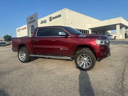 Used 2019 RAM 1500 Limited w/ Body Color Bumper Group AWD/4WD image 15
