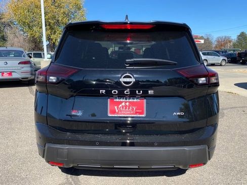 New 2026 Nissan Rogue S image 4