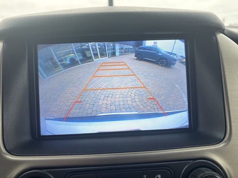 Used 2016 GMC Yukon Denali w/ Open Road Package image 17