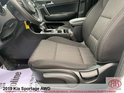Used 2019 Kia Sportage LX image 10
