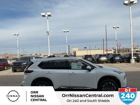 New 2026 Nissan Rogue Platinum w/ Platinum Premium Package AWD/4WD image 4