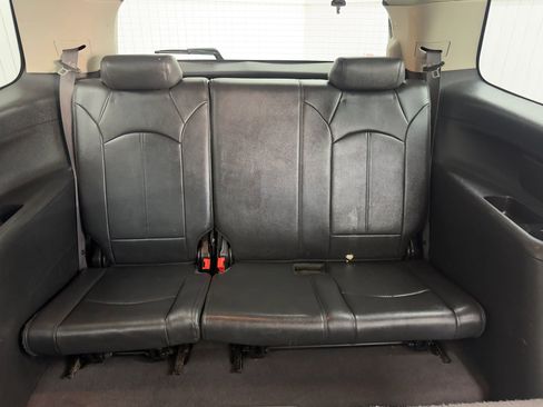 Used 2011 GMC Acadia SLT image 11