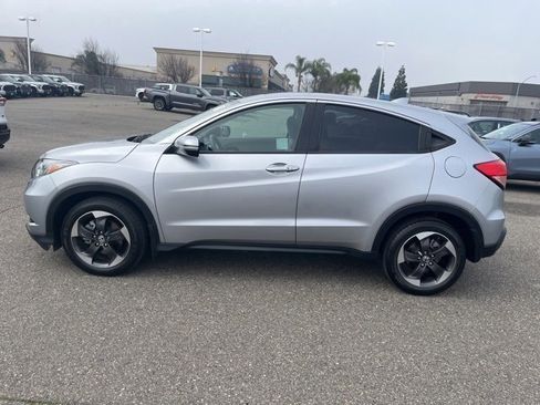 Used 2018 Honda HR-V EX image 8