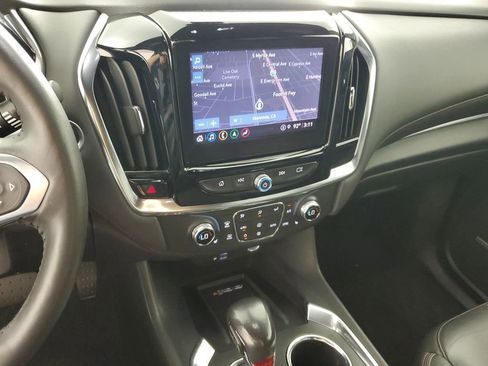 Certified 2022 Chevrolet Traverse RS image 16