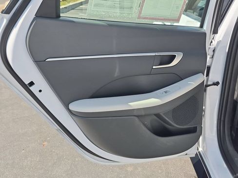 Used 2025 Hyundai Sonata SEL FWD image 27