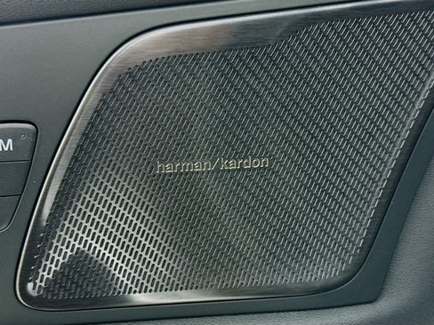 New 2026 Volvo XC60 T8 Ultra w/ Climate Package PRO image 19