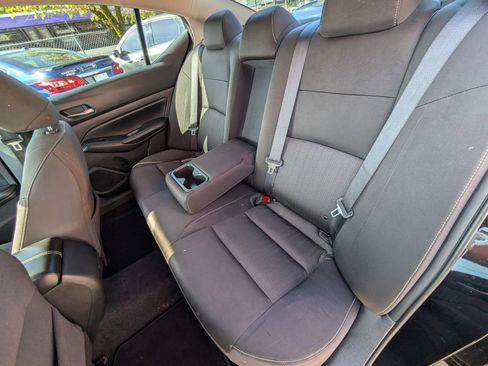 Used 2020 Nissan Altima 2.5 S FWD image 18
