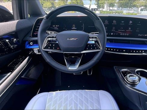 New 2026 Cadillac Optiq V AWD/4WD image 23