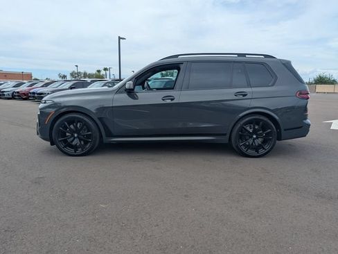 Used 2026 BMW X7 xDrive40i w/ M Sport Package AWD/4WD image 9