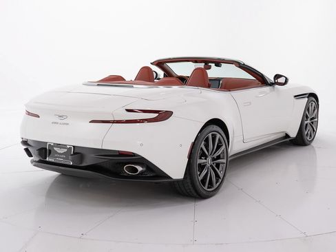 Used 2021 Aston Martin DB11 Volante RWD image 5