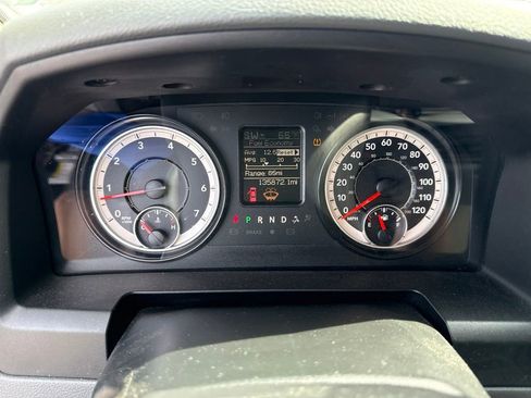 Used 2017 RAM 1500 Express AWD/4WD image 25