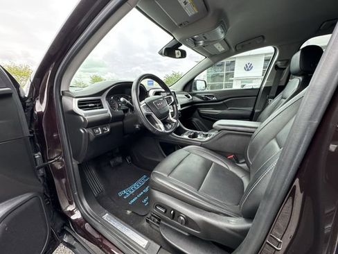 Used 2020 GMC Acadia SLT w/ Premium Package FWD image 10