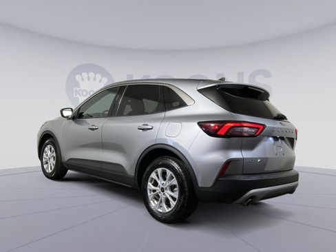 Used 2024 Ford Escape Active image 4