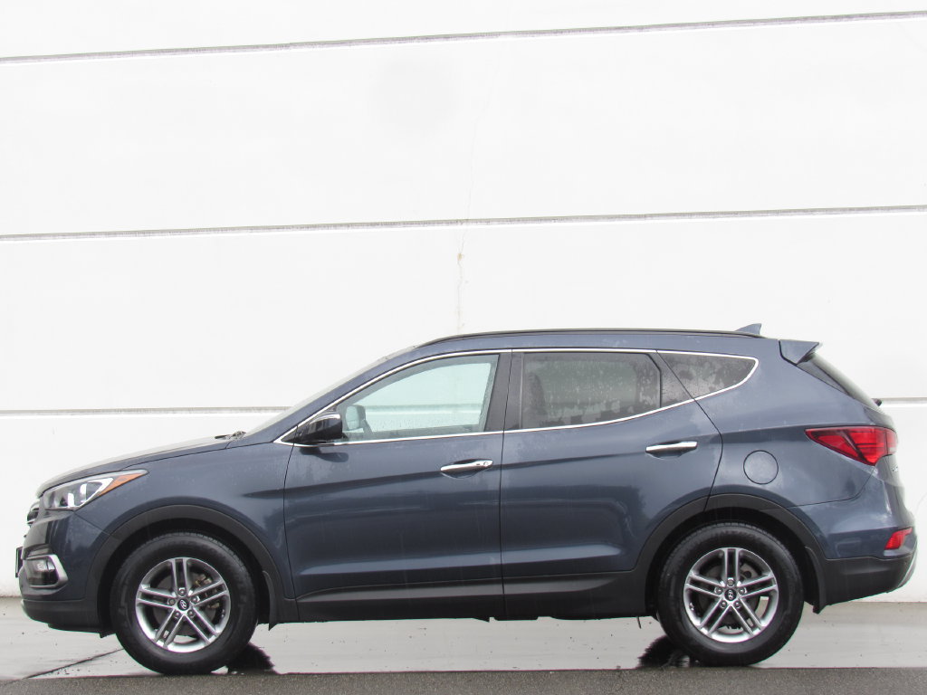 Used 2018 Hyundai Santa Fe Sport w/ 2.4L Tech Package 04 FWD image 4