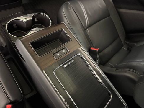 Used 2025 Lincoln Aviator Reserve w/ Equipment Group 201A image 35