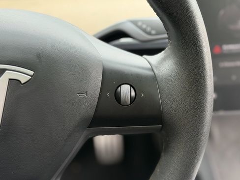 Used 2021 Tesla Model 3 Performance image 45