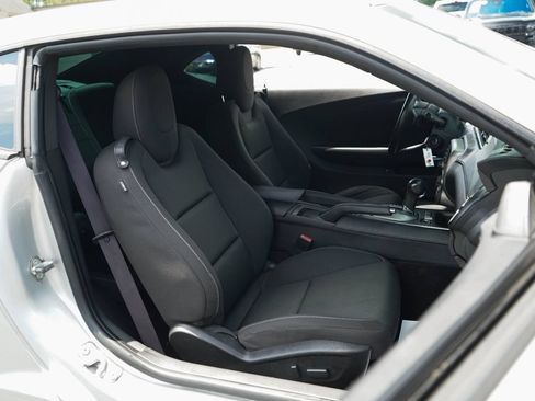 Used 2015 Chevrolet Camaro LT RWD image 13