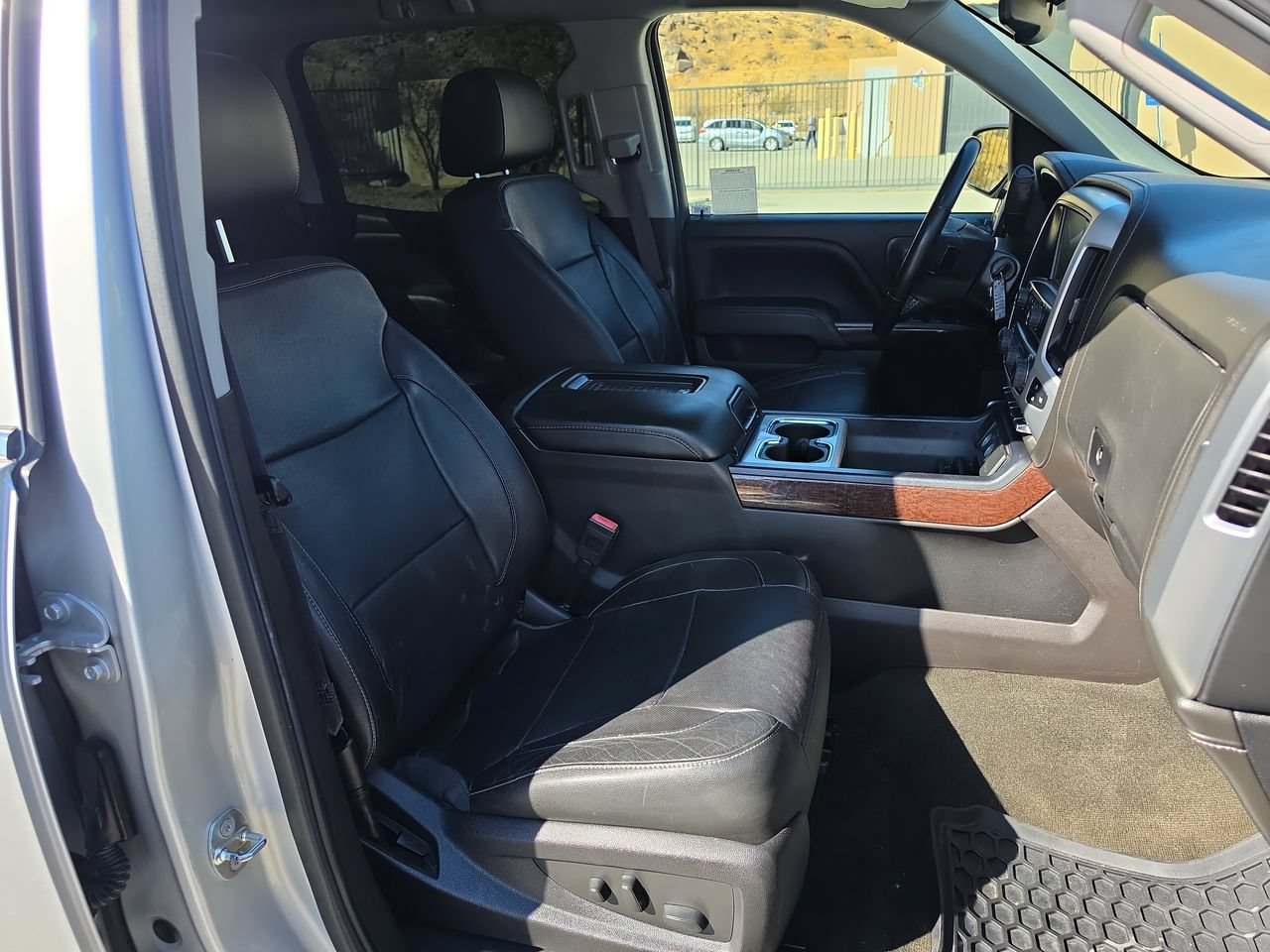 Used 2017 GMC Sierra 1500 SLT AWD/4WD image 28