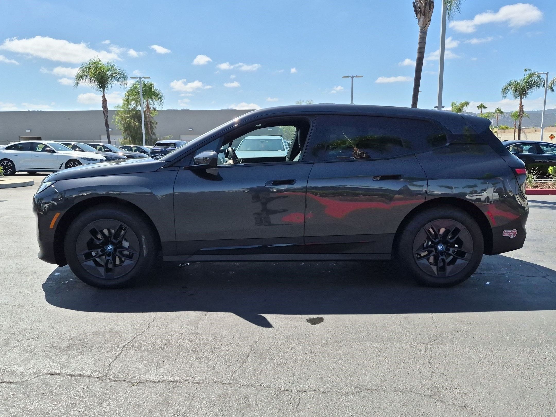 Certified 2024 BMW iX xDrive50 AWD/4WD image 7
