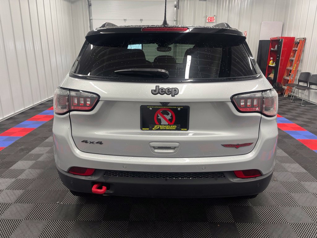 Used 2026 Jeep Compass Trailhawk AWD/4WD image 4