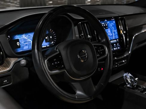 Used 2022 Volvo XC60 B5 Inscription w/ Advanced Package FWD image 17
