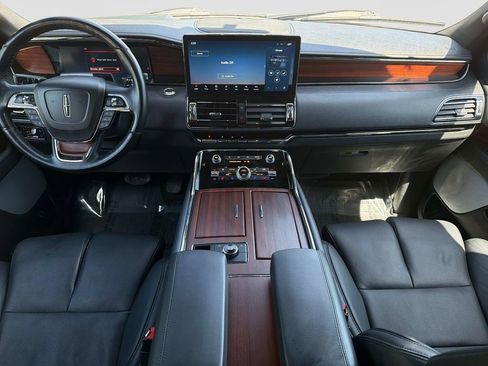 Used 2023 Lincoln Navigator Reserve AWD/4WD image 16