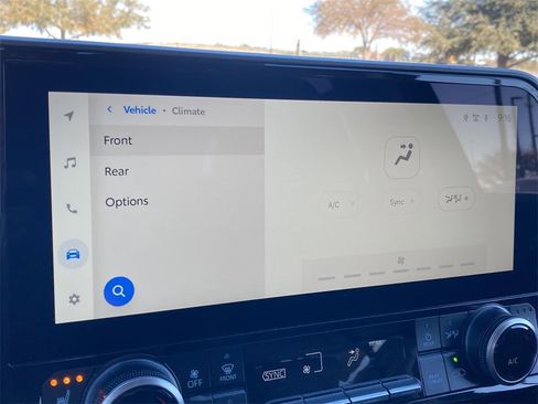 New 2026 Toyota Highlander XLE image 15