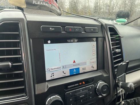 Used 2018 Ford F150 XLT w/ Equipment Group 302A Luxury image 5