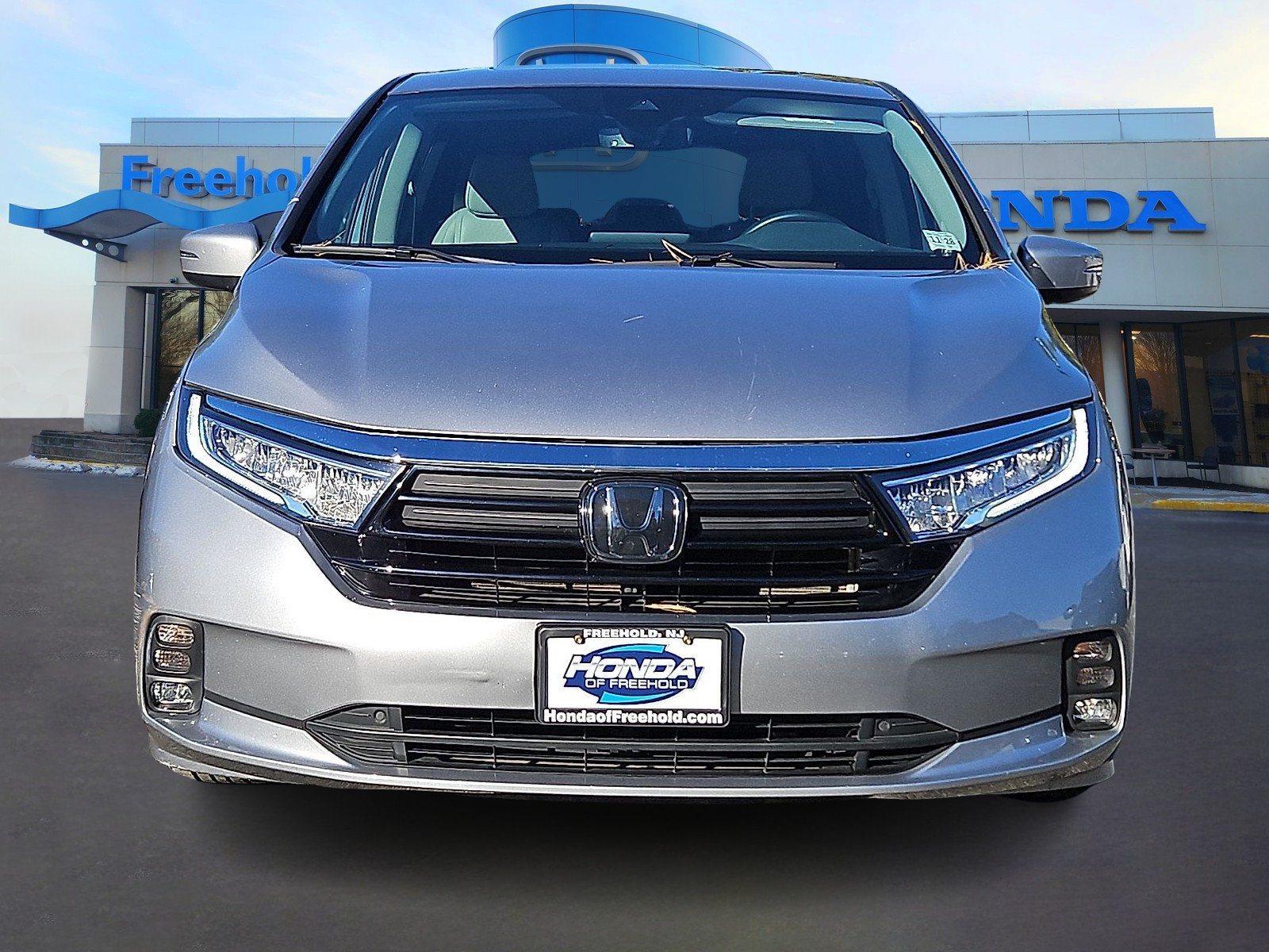 Used 2024 Honda Odyssey EX-L image 2