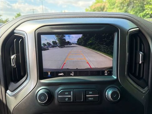 Used 2020 Chevrolet Silverado 1500 RST AWD/4WD image 23