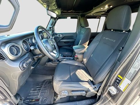 Used 2021 Jeep Gladiator Overland image 20