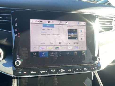 Certified 2024 Jeep Wagoneer L Series II w/ Convenience Group I image 38