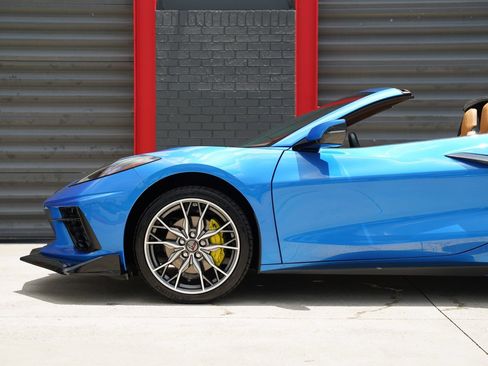 Used 2024 Chevrolet Corvette Stingray Preferred Conv w/ Battery Protection Package RWD image 9