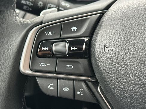 Used 2019 Honda Accord Touring image 26