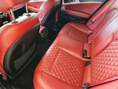 Used 2022 Genesis G70 3.3T Launch Edition image 28