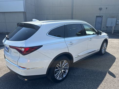 Used 2022 Acura MDX SH-AWD w/ Advance Package image 5